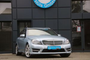 MERCEDES-BENZ - C 300